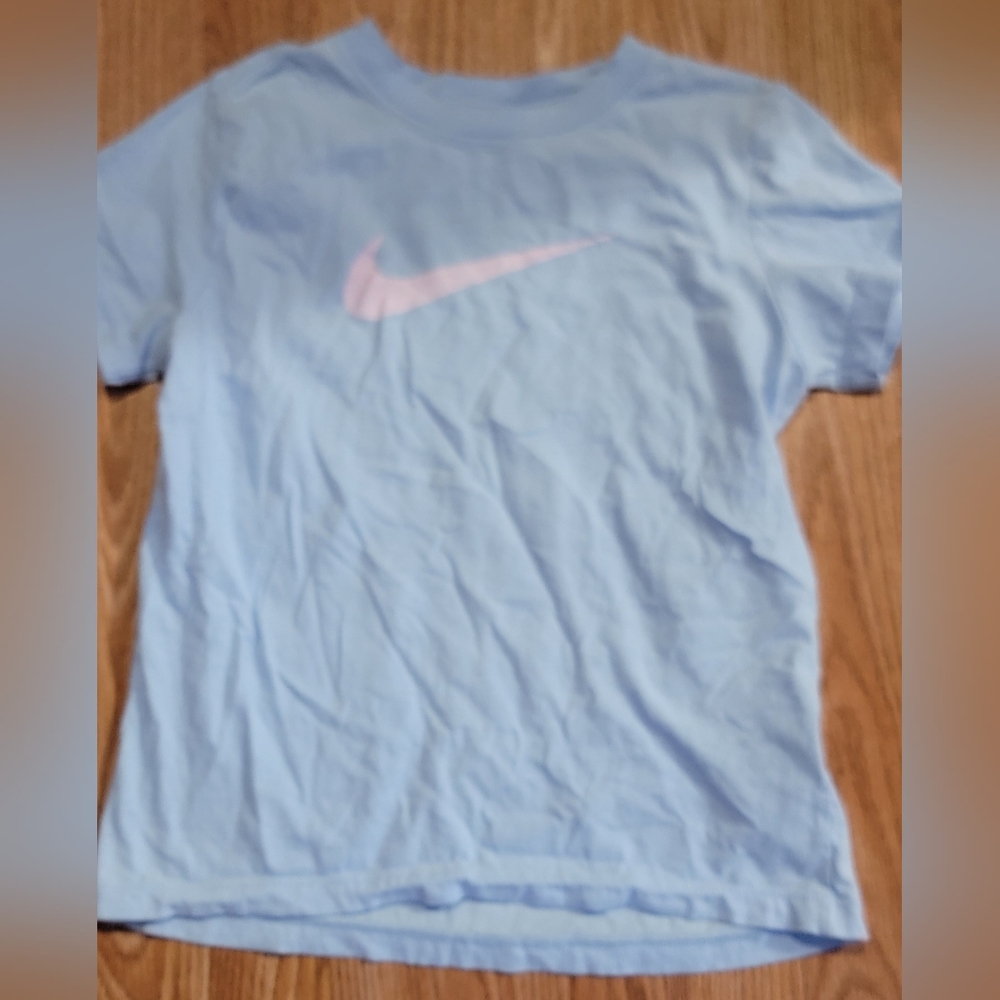 Nike shirt size YM